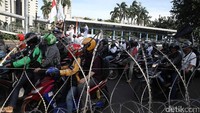 Massa FPI mulai berdatangkan ke Mapolda.