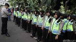 Anggota TNI Ikut Amankan Polda Metro Jaya