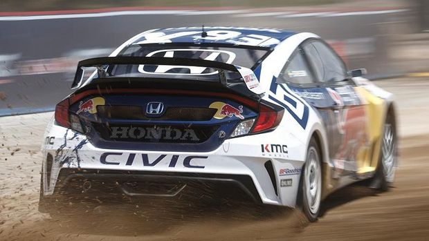 Jenson Button Tes Honda Civic untuk Rally
