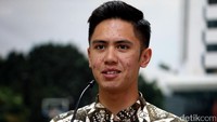 Ali Adrian memberikan keterangan pers usai bertemu dengan Menpora Imam Nahrawi dan jajaran staf Kemenpora.