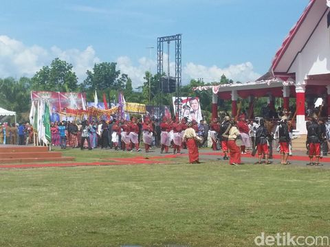 Wapres JK menghadiri peringatan hari jadi Luwu ke-749 dan hari perlawanan rakyat Luwu ke-71, Senin (23/1/2017)