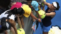 Sementara di sektor putri Johanna Konta mampu menghempaskan perlawanan Ekaterina Makarova. REUTERS/Jason Reed.