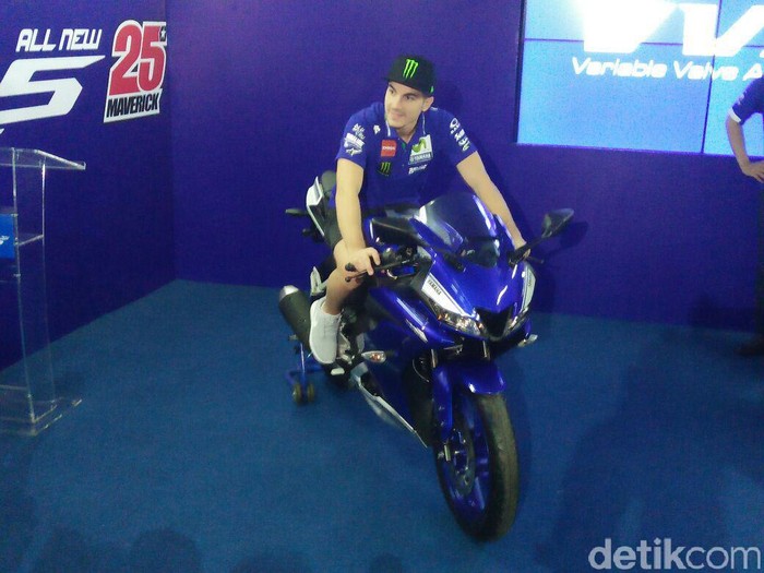 Maverick Vinales Luncurkan Yamaha R15 Terbaru