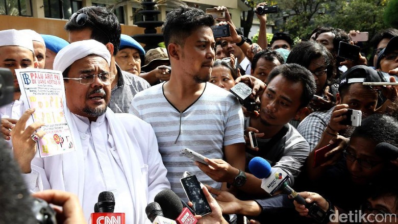 Eggi: Habib Rizieq Taat Hukum, tapi Jangan Dikriminalisasi Eggi: Habib Rizieq Taat Hukum, tapi Jangan Dikriminalisasi