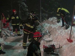 Korban Tewas Akibat Salju Longsor di Italia Bertambah Jadi 14 Orang