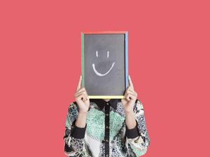 Hasil Studi soal Senyum Bisa Buat Suasana Hati Jadi Lebih Baik