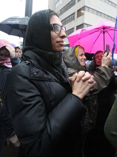 Ratusan Wanita AS Pakai Jilbab Demi Protes ke Donald Trump