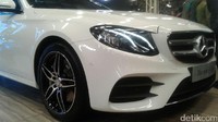 Di IIMS (Indonesia International Motor Show) lah, jangan jauh-jauh (jangan lama-lama diumumkannya), ujar Deputy Director Marketing Communication Mercedes-Benz Distribution Indonesia, Hari Arifianto.
