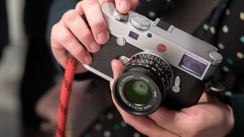 Kualitas gambar juga mendapat peningkatan berkat pengembangan sensor full frame 24MP yang baru, dengan arsitektur lensa mikro yang mendukung rentang ISO 100-50.000. Foto: Enche Tjin