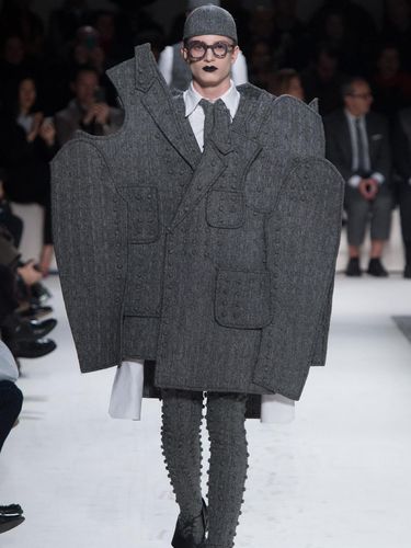  7 Tren Fashion Eksentrik untuk Pria dari Panggung Mode Dunia