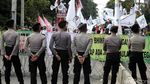 Massa Pendukung dan Anti Ahok Ramaikan Sidang