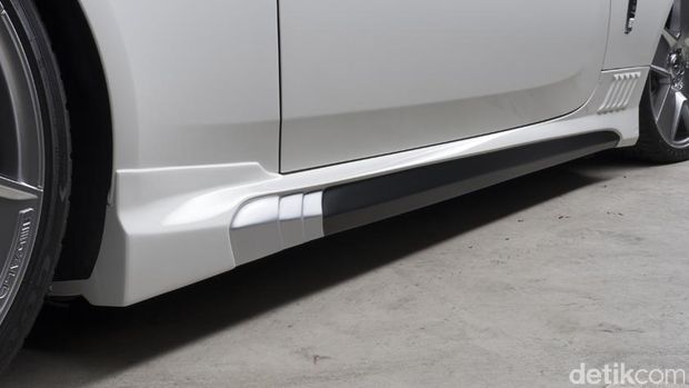 Bodi kit bagian samping