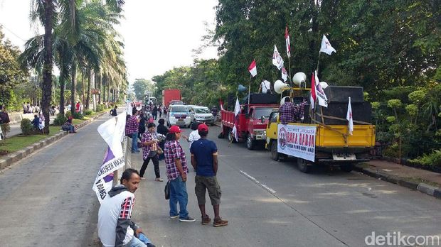 2 Mobil Toilet Disiapkan untuk Massa di Sidang Ahok