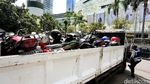 Parkir Sembarangan, Motor Diangkut Petugas Dishub
