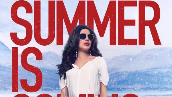 Para Wanita Seksi di Poster Film Baywatch Para Wanita Seksi di Poster Film Baywatch