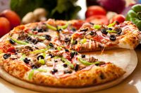 Pemilik Restoran Ini Jual Pizza 'Trump' Rp. 66 Juta untuk Amal