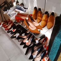 Mango Diskon Hingga 50%, Kaus Mulai dari Rp 150 Ribu