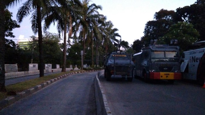 Massa Mulai Datang, Begini Suasana Sidang Ahok di Gedung Kementan