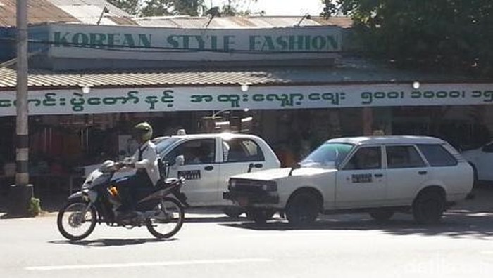 Mobil di Yangon, Myanmar