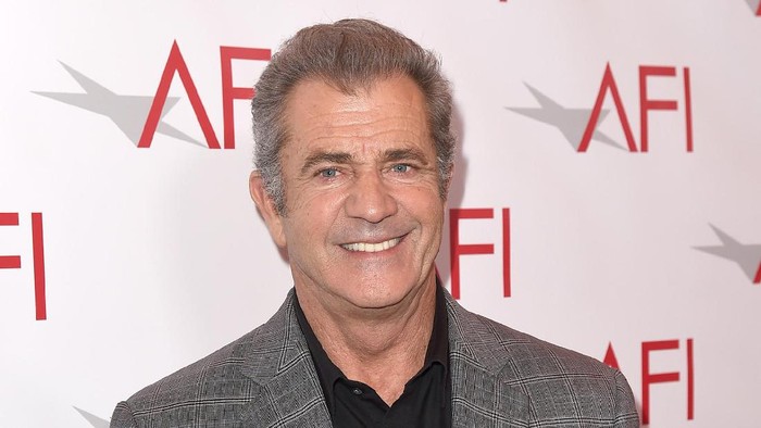 LOS ANGELES, CA - JANUARY 06:  Director Mel Gibson attends the 17th annual AFI Awards at Four Seasons Los Angeles at Beverly Hills on January 6, 2017 in Los Angeles, California.  (Photo by Kevin Winter/Getty Images for AFI)