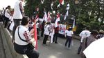 Massa Pendukung dan Anti Ahok Ramaikan Sidang