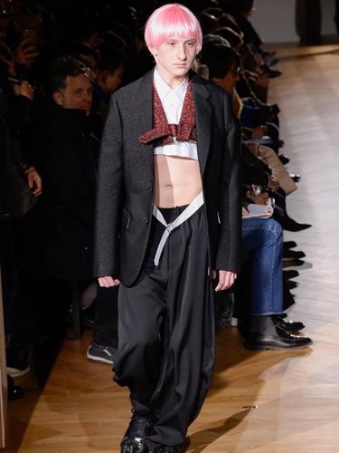  7 Tren Fashion Eksentrik untuk Pria dari Panggung Mode Dunia