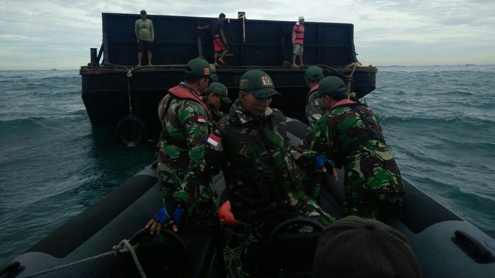 TNI AL Selamatkan ABK Galang Baru yang Tenggelam di Selat Philips