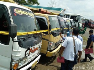 Galian Tanah Uruk Ilegal Digerebek, Polisi Sita Dump Truk