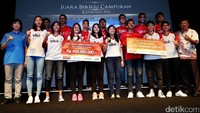 Djarum Foundation memberikan bonus kepada Juara Beregu Campuran Kejurnas 2016. Total bonus yang diberikan senilai Rp 450 juta dan 18 unit televisi LED Polytron 43 inchi.