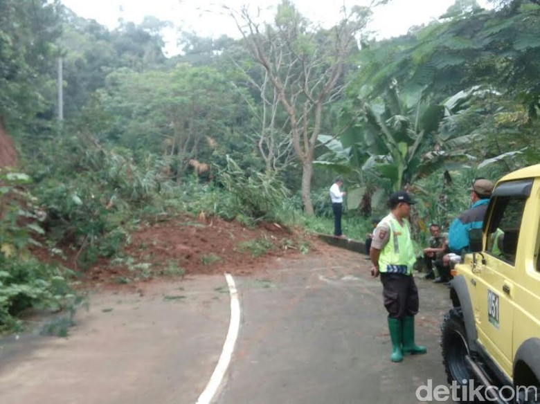 Longsor di Tiga Titik dan Dam Yani Jebol Terjadi di Mojokerto Longsor di Tiga Titik dan Dam Yani Jebol Terjadi di Mojokerto