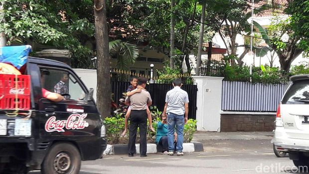Wakapolsek Selamatkan Anak yang Dipukuli Ibunya di Menteng
