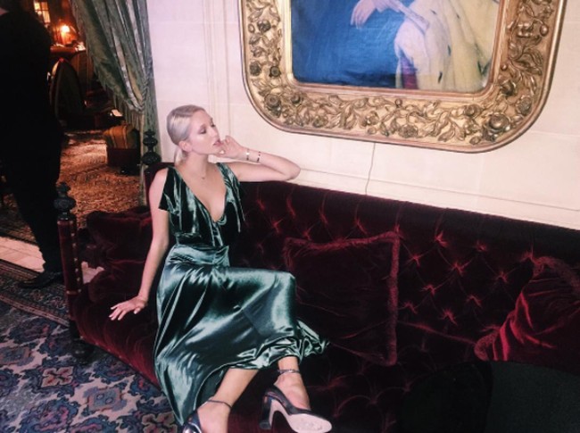 Putri Maria-Olympia dari Yunani mengabadikan kehidupannya yang mewah di media sosial dan membagikannya kepada 160 ribu lebih followers. Putri 22 tahun ini begitu menikmati kehidupannya sebagai putri raja dengan menghadiri berbagai pesta juga pekan mode dunia. Foto: Dok. Instagram/Olympia Greece