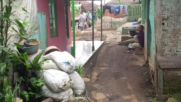 Melihat Desa Si Penjual Cobek yang Dibui 9 Bulan Tanpa Dosa