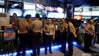 Belum lama ini, polri merilis tiga aplikasi online yakni, e-Tilang, e-Samsat dan SIM online.