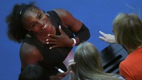 Serena Williams mendekati titel Australia Terbuka ketujuh. Mantan petenis nomor satu dunia ini melesat ke semifinal menghempaskan Johanna Konta straight set. REUTERS/Jason Reed.
