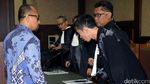 Legislator Andi Taufan Tiro Hadapi Dakwaan