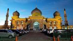 Potret Kemegahan Masjid Kebanggaan Warga Pekanbaru