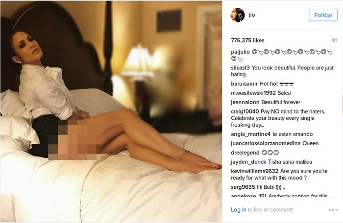 Unggah Foto Seksi, Jennifer Lopez Dikritik Fans