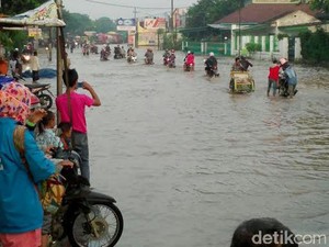 Pemerintah Pusat Diminta Bantu Atasi Banjir Tahunan di Pasuruan