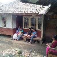 Tajudin dan Cerita 90 Persen Warga Jayamekar Jadi Pengrajin Cobek