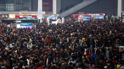 Ratusan Juta Warga China Mudik Massal Jelang Imlek