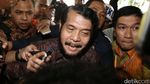 Patrialis Ditangkap KPK, Ketua MK Minta Maaf