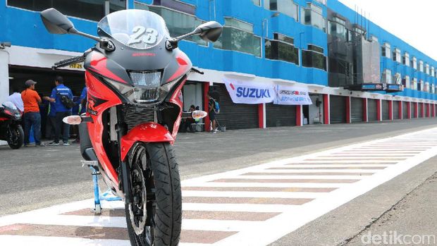 Suzuki GSX-R150 