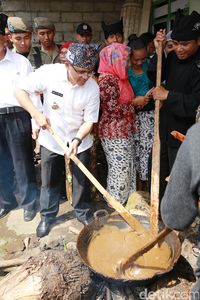 'Nggaluh Jenang' Meriahkan Peresmian Agenda Banyuwangi Festival 2017