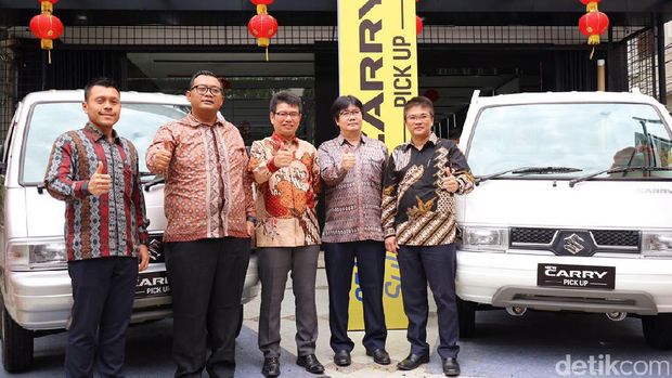 Suzuki Luncurkan Pikap  Carry Model Baru Harga Mulai Rp 