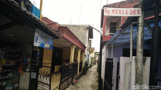 Gang Mercedes juga ada
