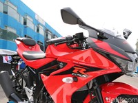 Pembuktian Suzuki GSX-R 150