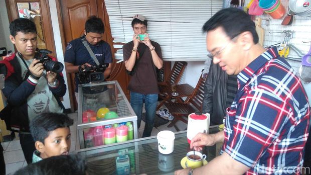 Ahok kunjungi warga Ulujami