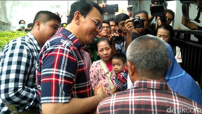 Ahok Ajak Warga Ulujami yang Sakit untuk Berobat Gratis