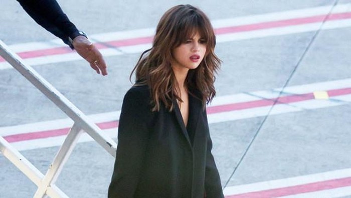 Sepatu Selena Gomez